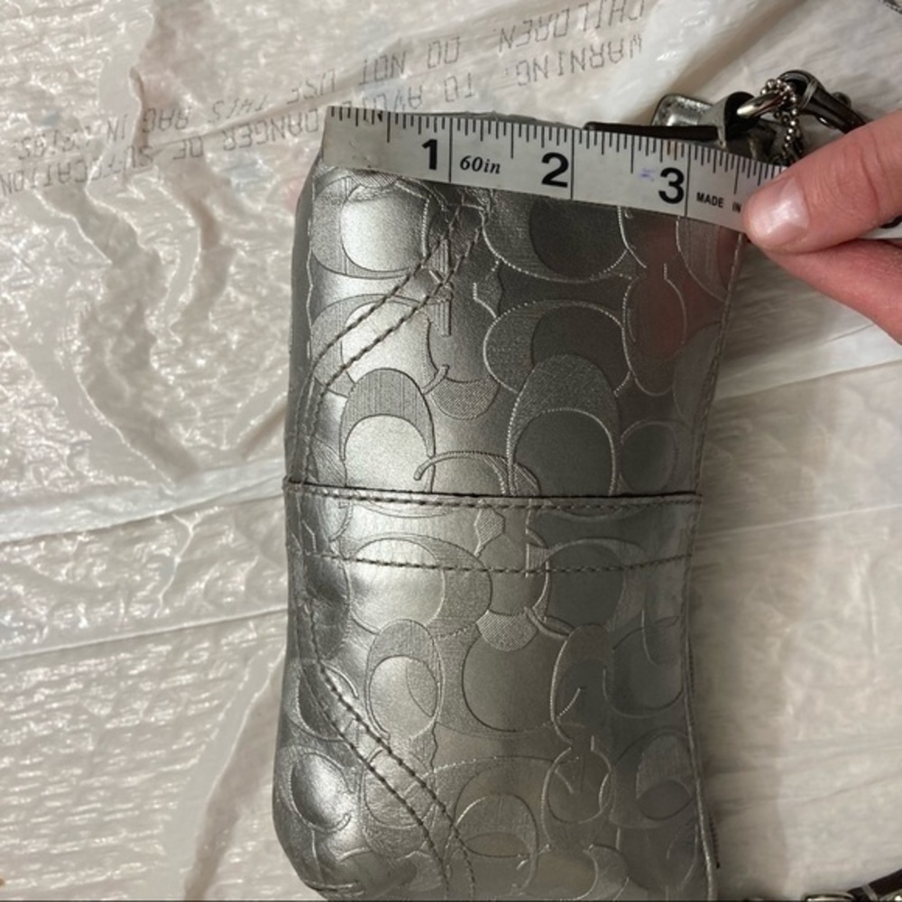 Coach vintage y2k silver leather debossed optic c mini bag or wristlet - Picture 9 of 12